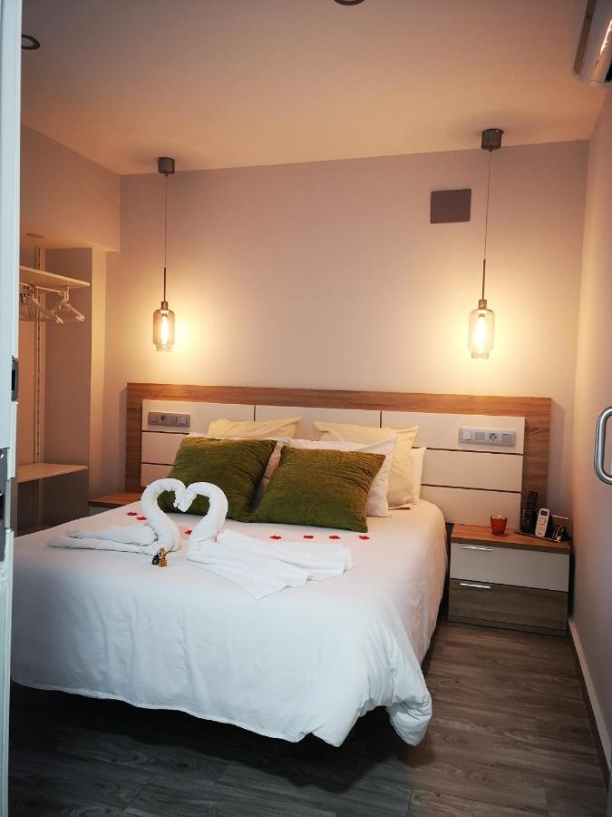 Eres Emerita "Apartamentos & Suites" ميريذا المظهر الخارجي الصورة