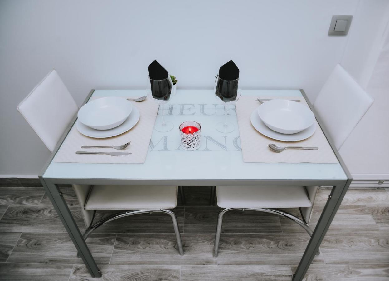 Eres Emerita "Apartamentos & Suites" ميريذا المظهر الخارجي الصورة